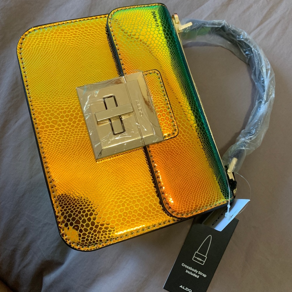 Aldo sold out metallic yellow green purse - Picture 2 of 4
